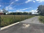 Terrain à SAINT-GEOURS-DE-MAREMNE