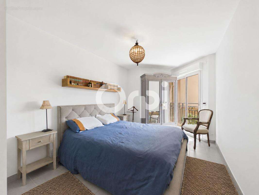 Appartement à MANDELIEU-LA-NAPOULE