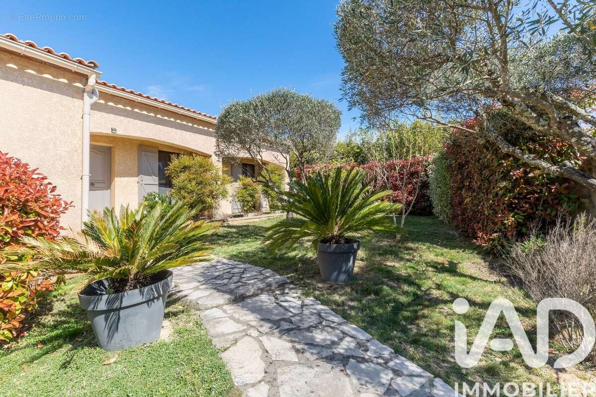 Photo 2 - Maison à SAINT-DREZERY