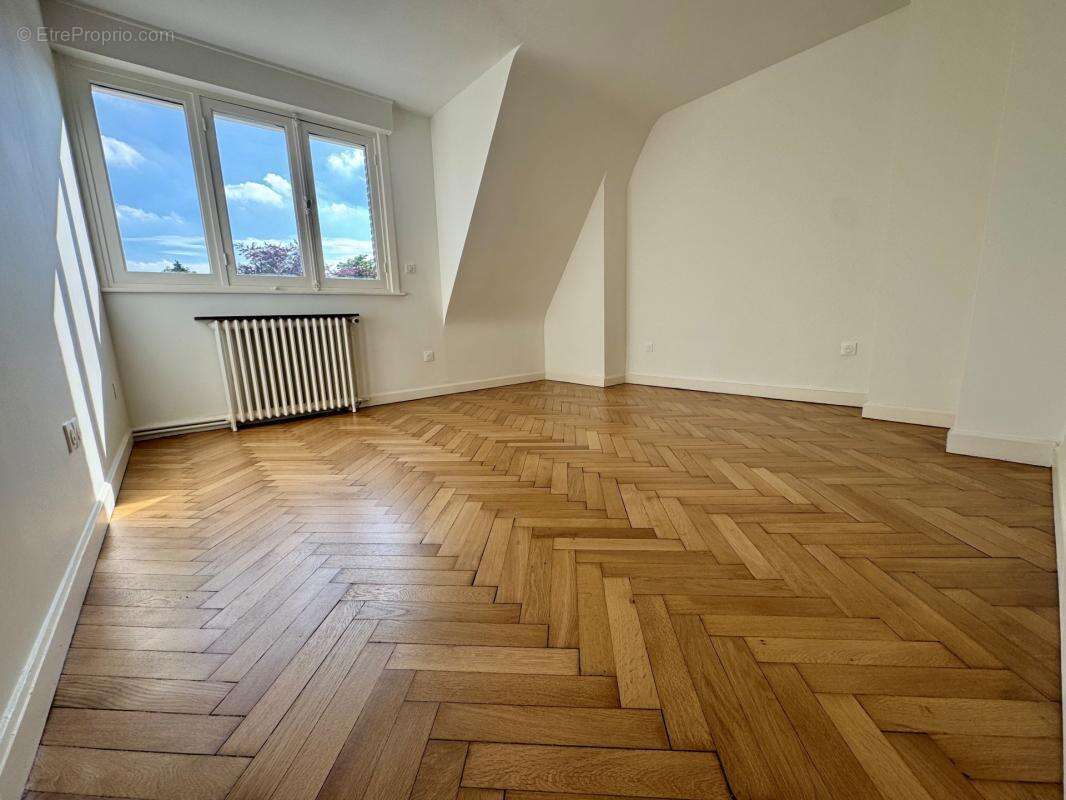 Maison à CROIX
