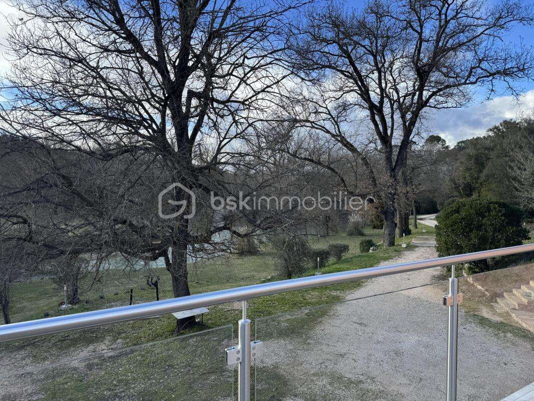 À chateauvert (83670) propriété d’exception de 570 m² avec deux appartements indépendants, piscine, grand terrain et accès à la  - photo 24