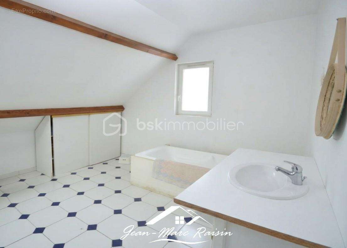 Maison à TREMBLAY-EN-FRANCE