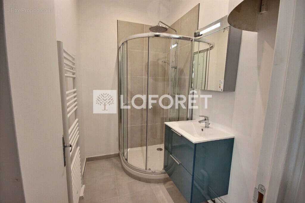 Appartement à SURESNES