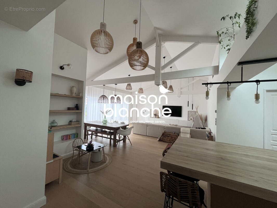 Maison à SAINT-DENIS-DE-PILE