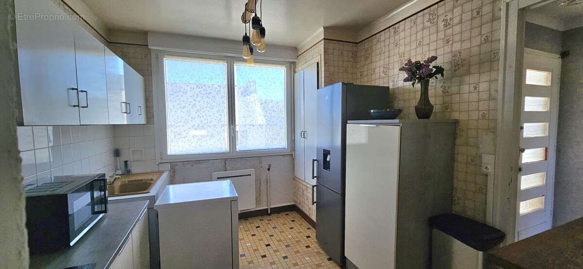 A VENDRE - Maison HUELGOAT 5 pièce(s)  90 m² - photo 2