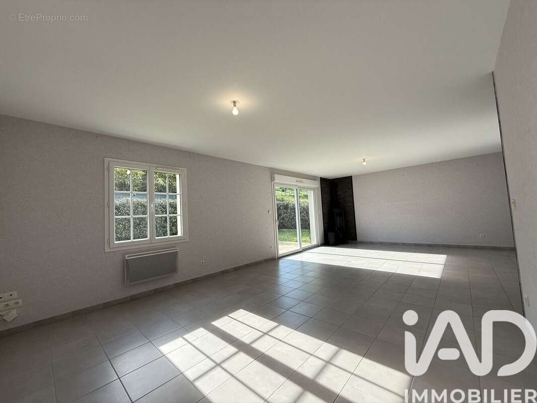 Photo 3 - Maison à BLERE