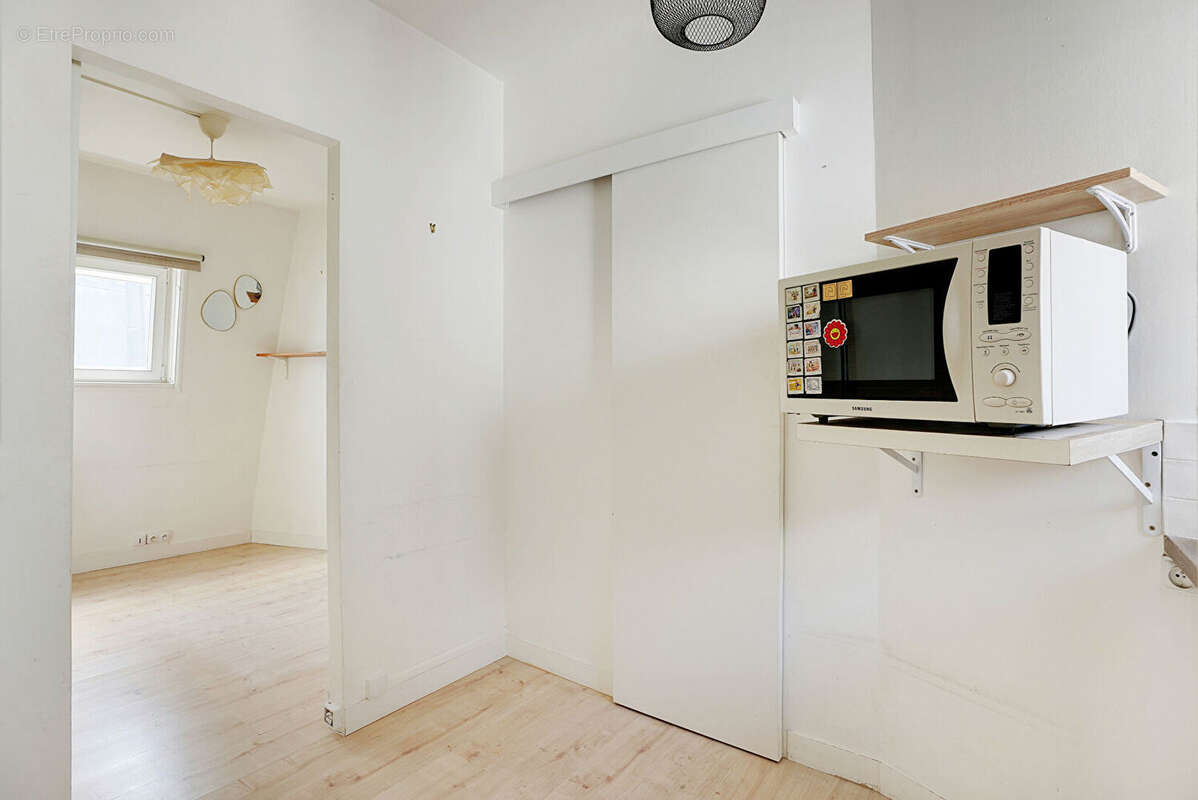 Appartement Paris 1 pièce(s) 14 m2 - photo 3