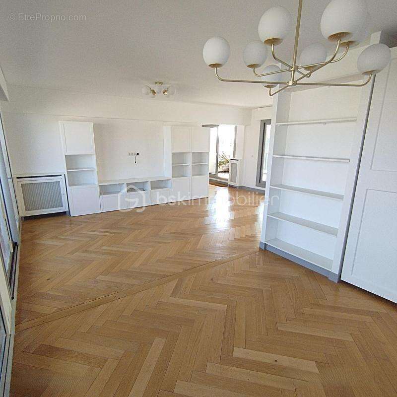 Appartement à PARIS-12E