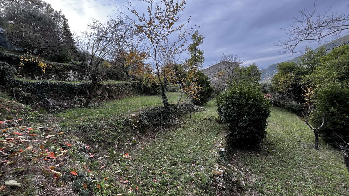 Terrain à GRASSE