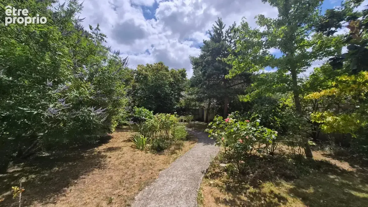 Viry Centre, T6, 116 m², sous sol, terrain 625 m², dépendance - photo 8