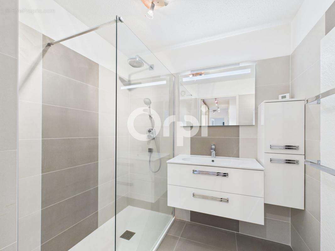 Appartement à MANDELIEU-LA-NAPOULE