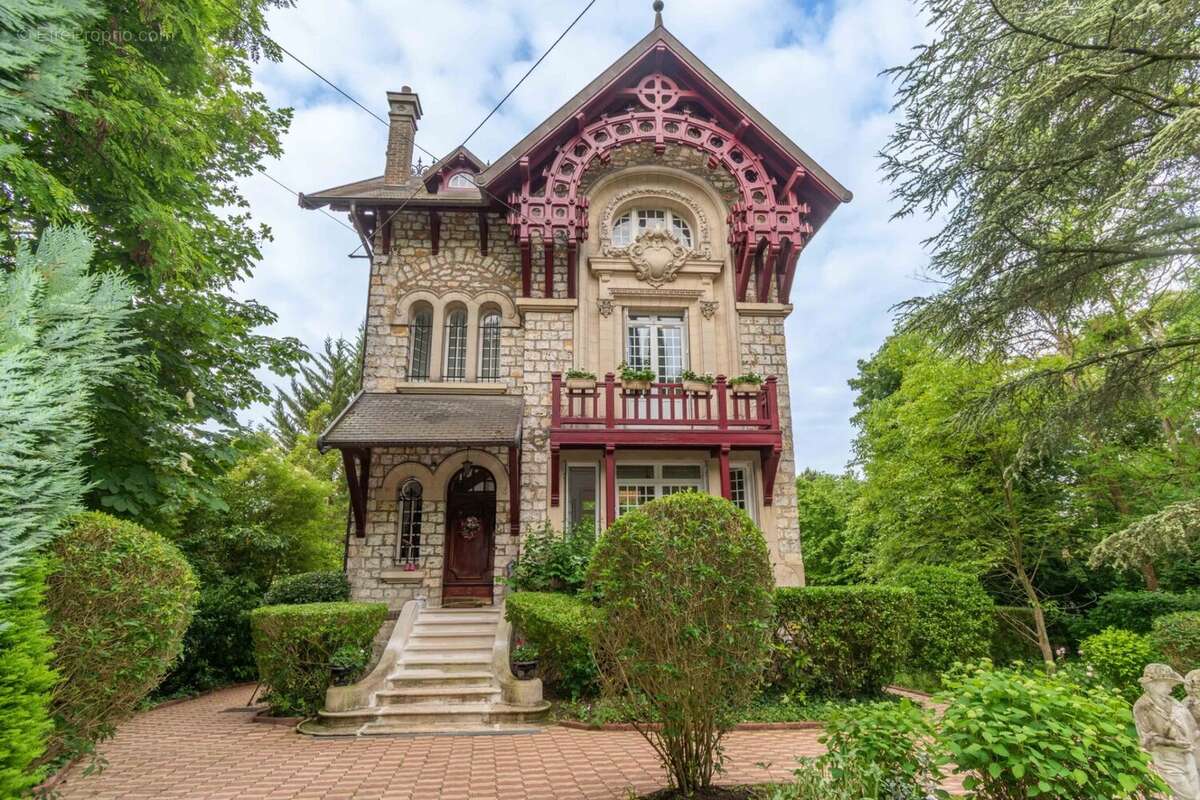 Maison à MONTMORENCY