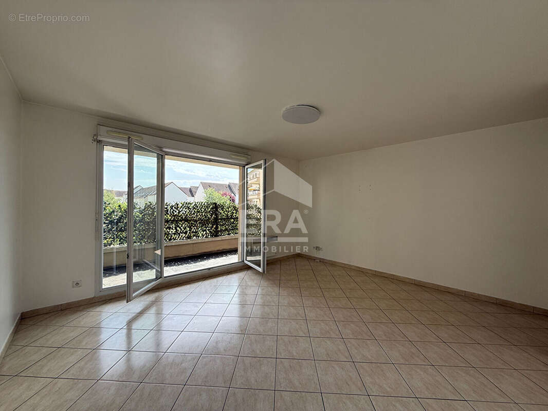 Appartement à PONTAULT-COMBAULT