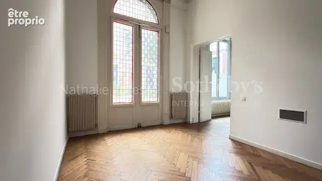 Appartement de caractère -120 m² -Rez-de-jardin d’un hôtel particulier - photo 6