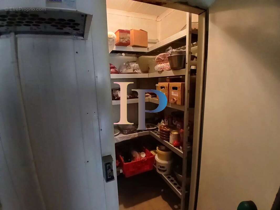 Commerce à ANZY-LE-DUC