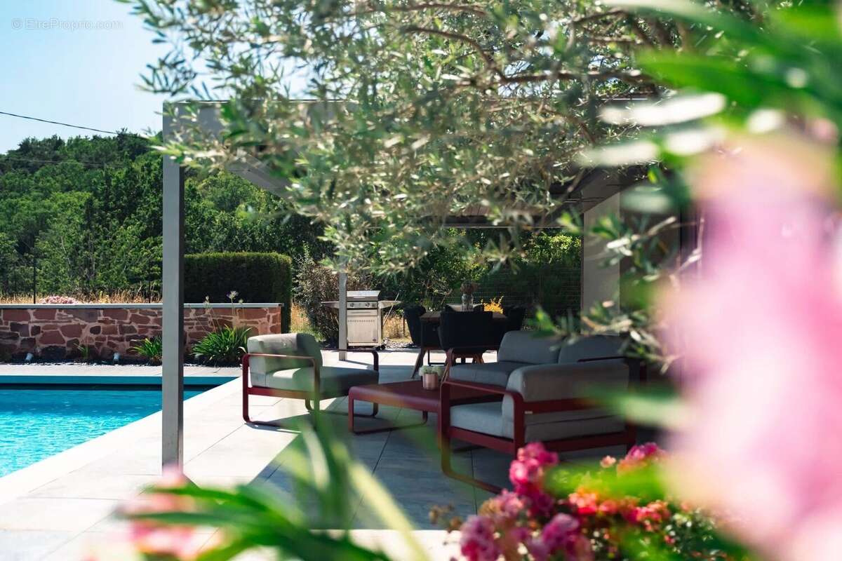 Vente Maison Meyssac(19500) 609 000ï¿œ - photo 3