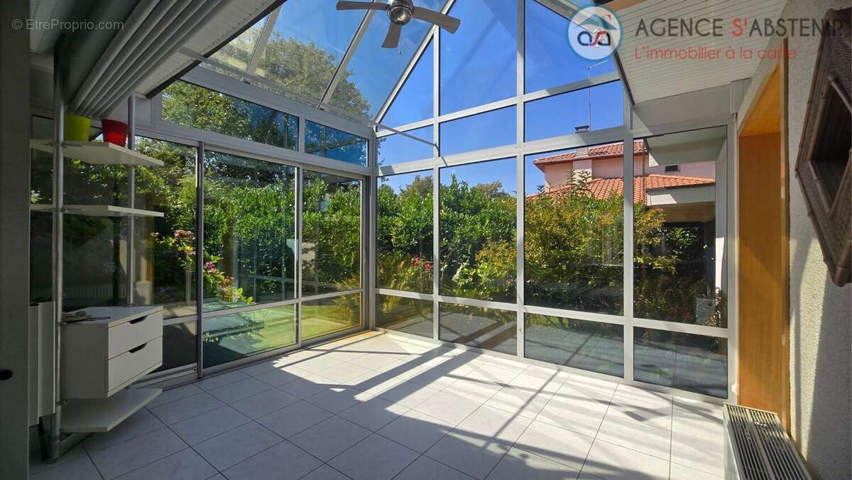 Maison à SAINT-JEAN-D'ILLAC