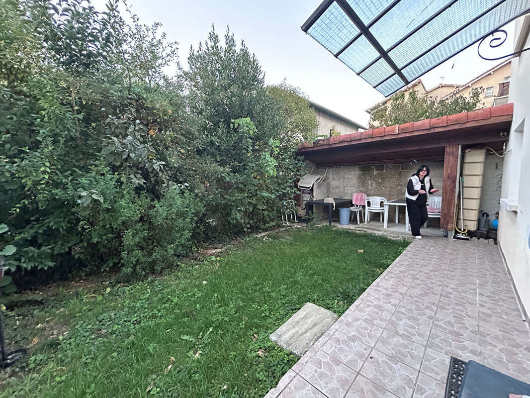 Appartement à GUILHERAND-GRANGES