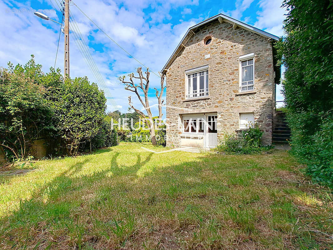 Maison à SAINT-PAIR-SUR-MER