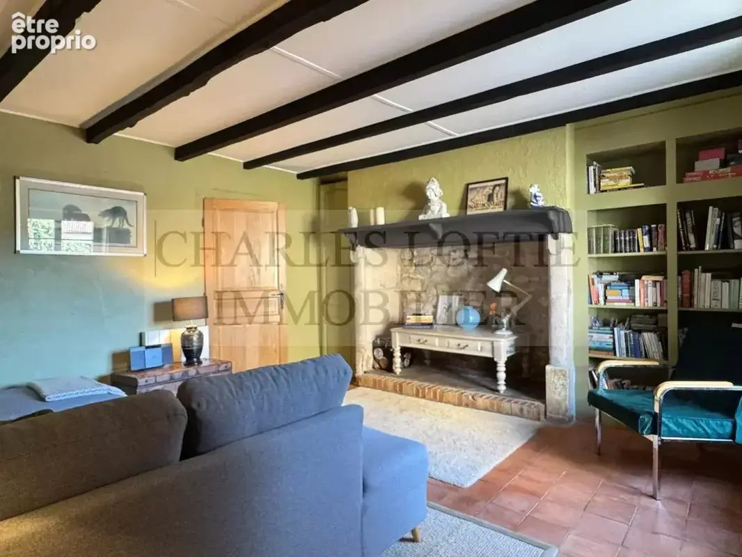 Superbe maison en pierre, piscine sur terrain de 1378 m² - photo 10