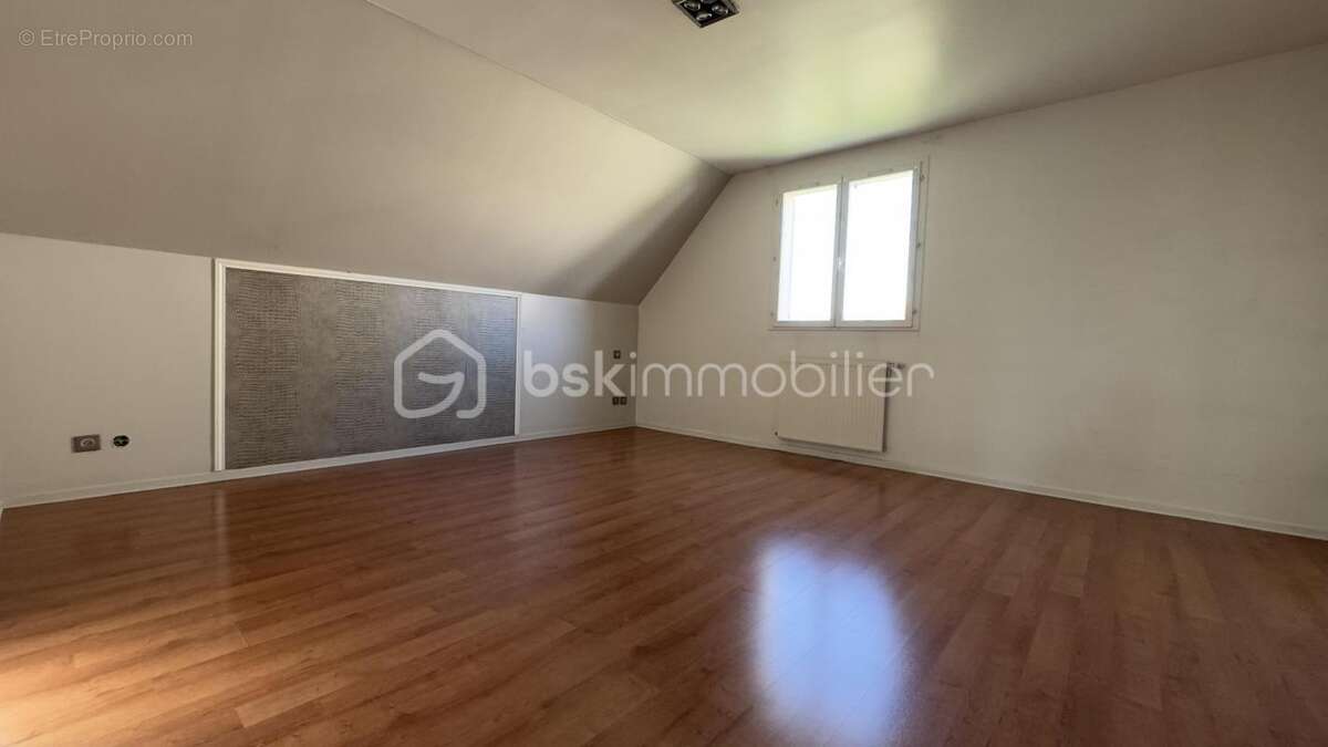 Maison à SAINT-GERMAIN-LES-CORBEIL