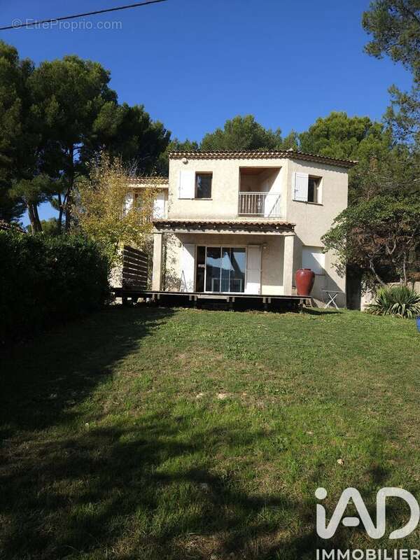 Photo 2 - Maison à MARSEILLE-11E