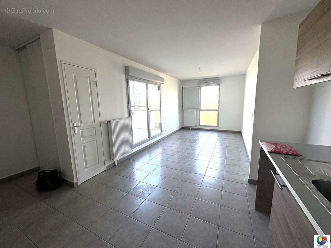 Appartement à L'ISLE-D'ABEAU
