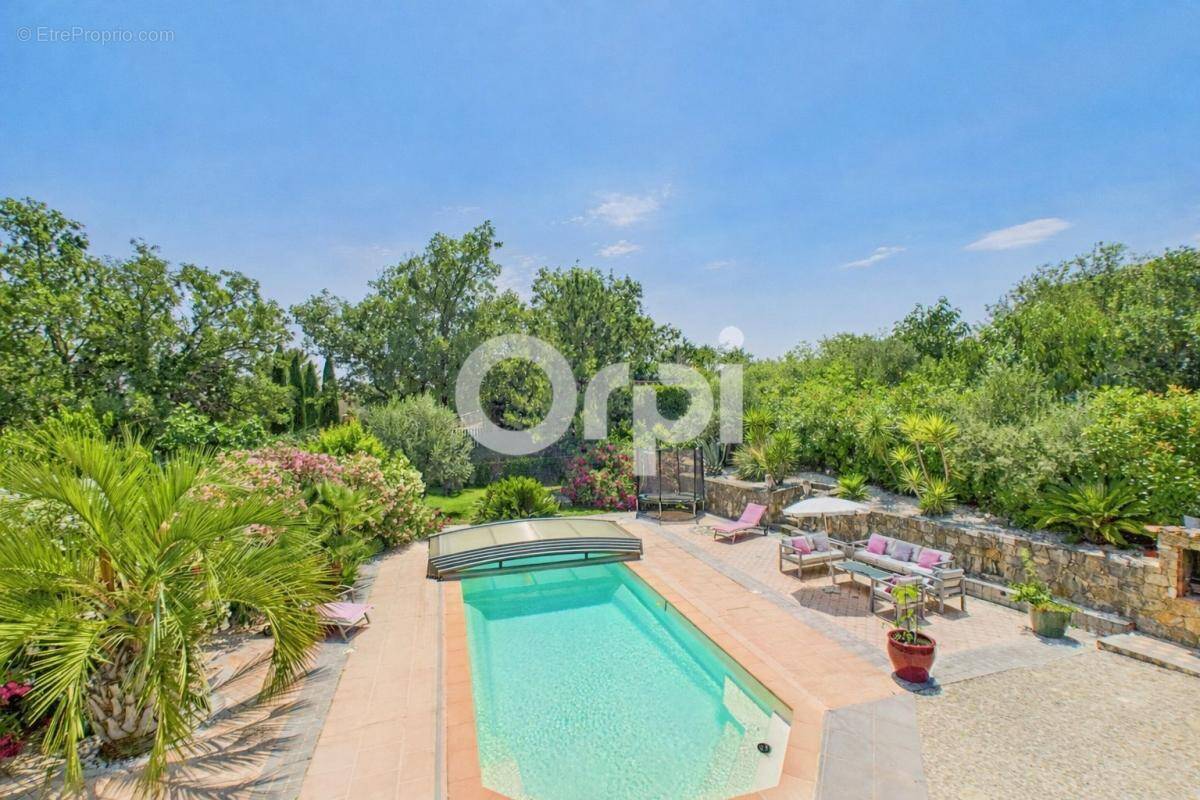 Maison à MONTAUROUX