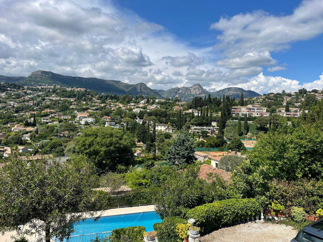 Propriete vence vue degagee collines piscine - photo 3