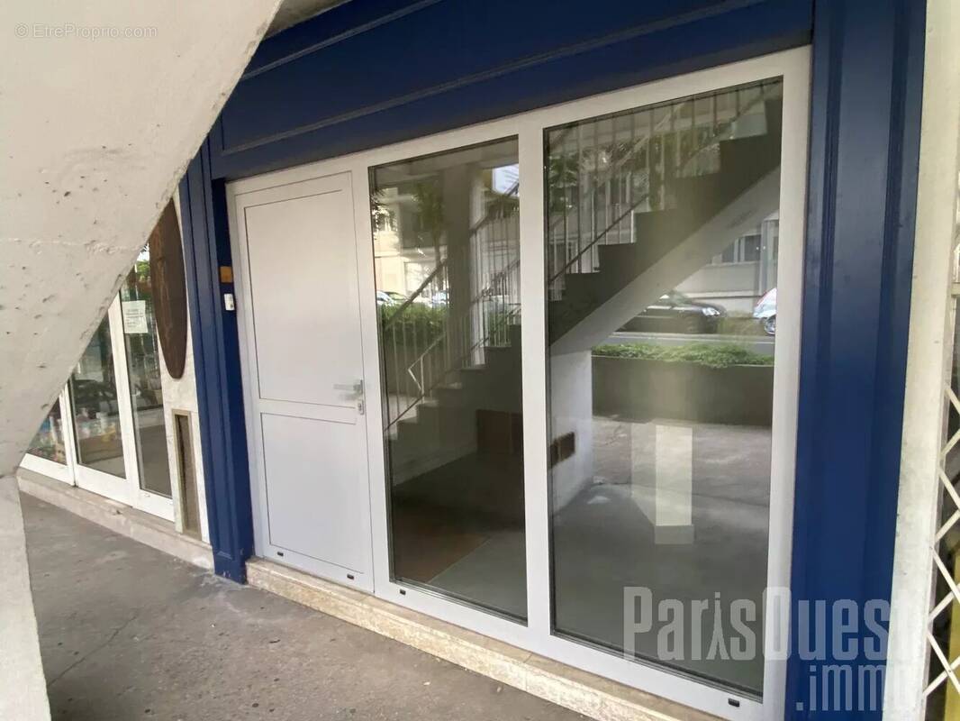 Commerce à VILLE-D&#039;AVRAY