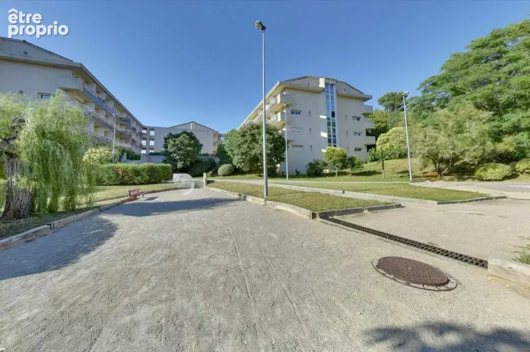 INVESTISSEMENT LOCATIF  MARSEILLE  Résidence Etudiante Les Estudines Saint Jérôme - 6.84% de rentabilité - photo 11