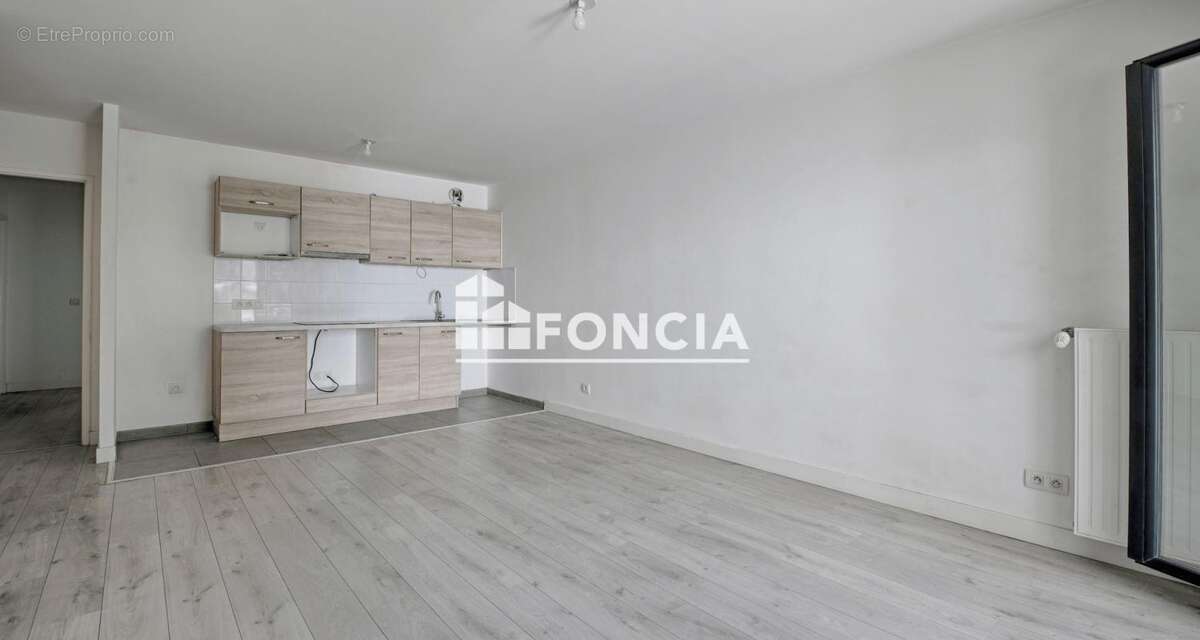 EXCLUSIVITE FONCIA ! Appartement 3P, balcons, avec cave et parking - photo 4