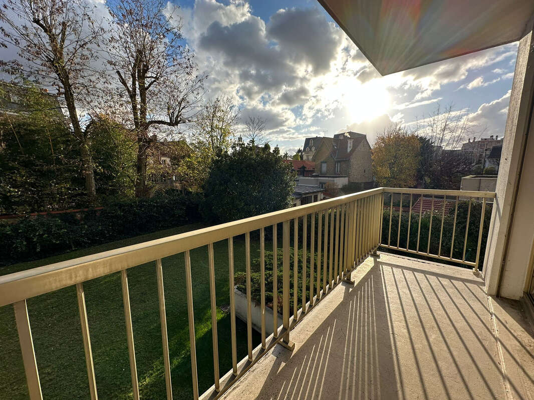 Appartement à SAINT-MAUR-DES-FOSSES