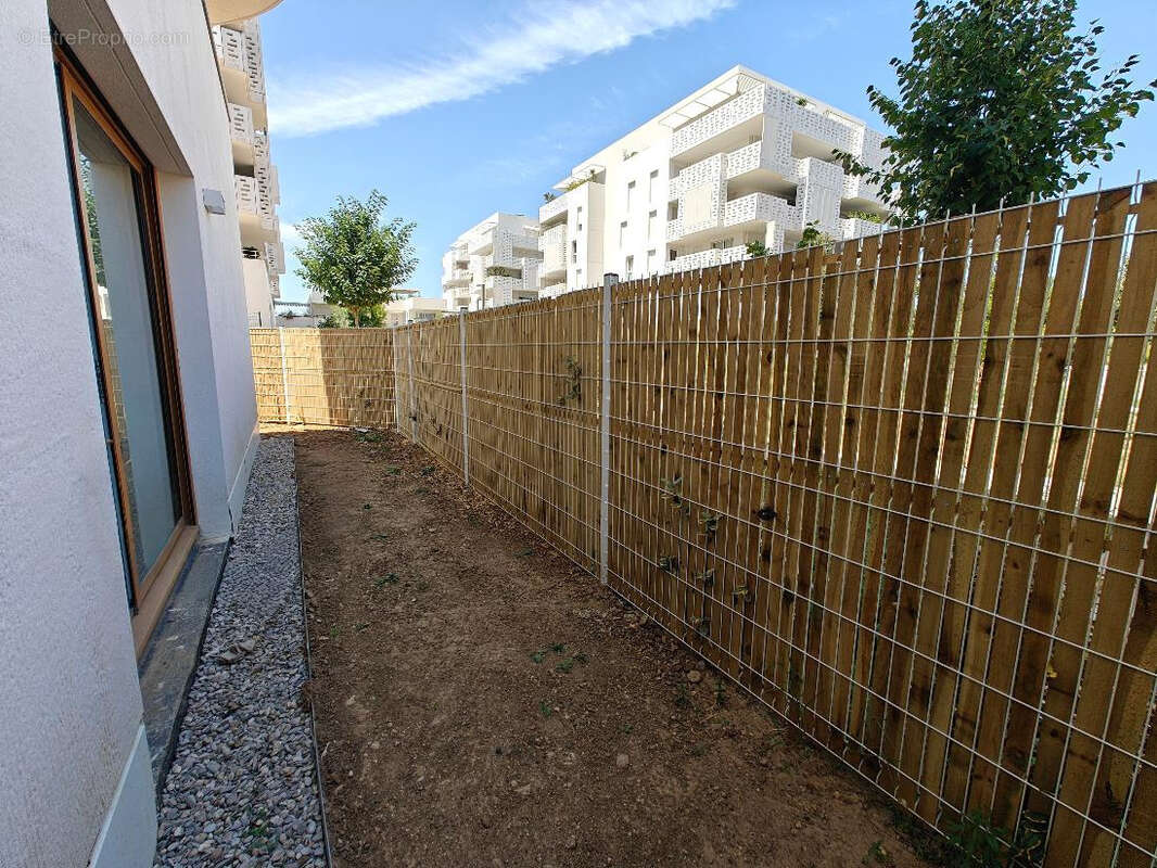 T4 88 m2 avec Jardin de 44 m2 - Disponible immédiatement - photo 14