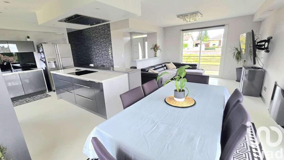 Photo 2 - Maison à LEZOUX