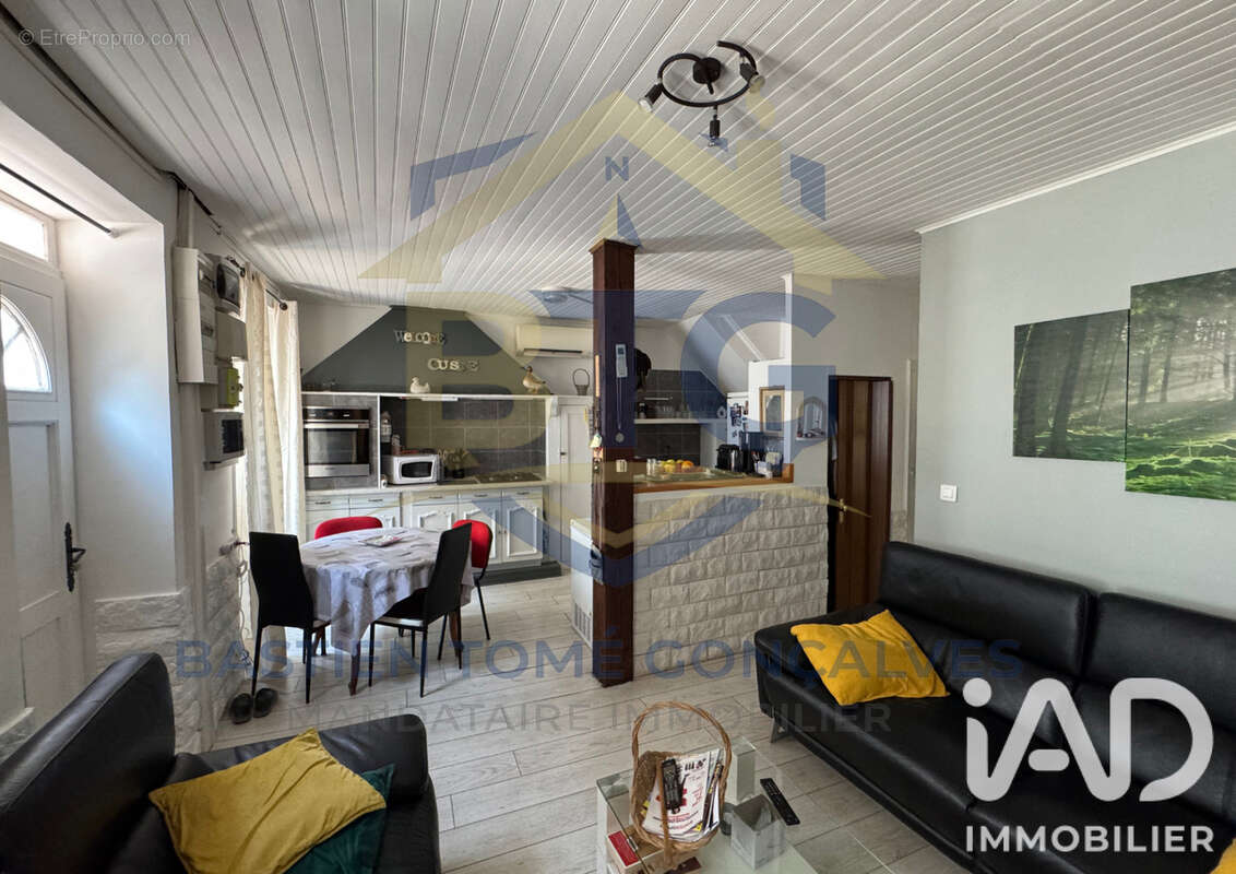 Maison 84 m² à La Souche  - photo 3