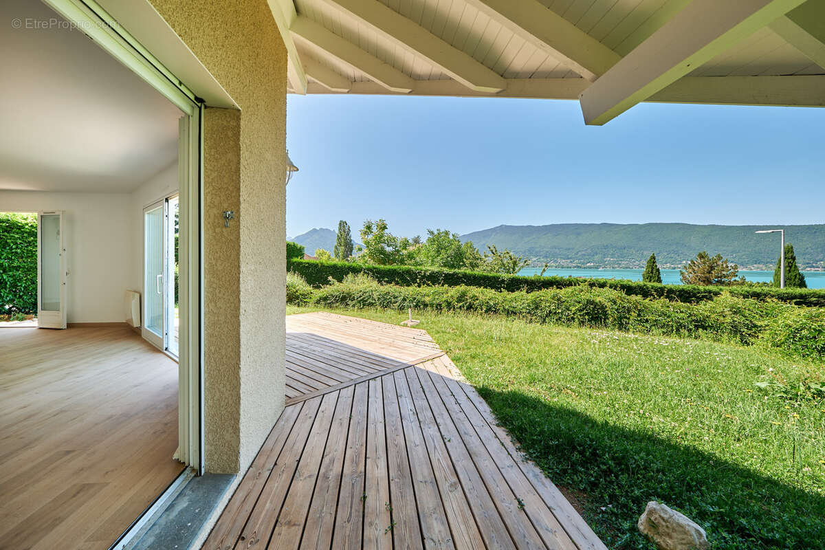 Maison à VEYRIER-DU-LAC