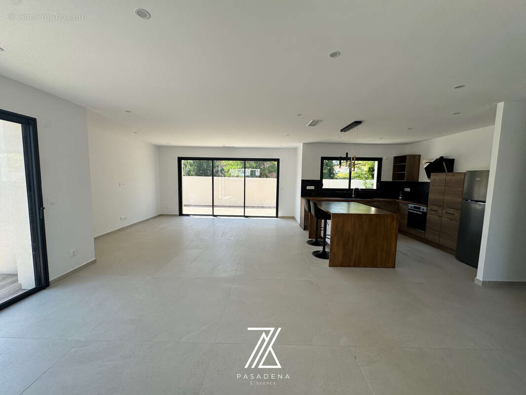 Vente Villa Plaissan T4 - photo 3