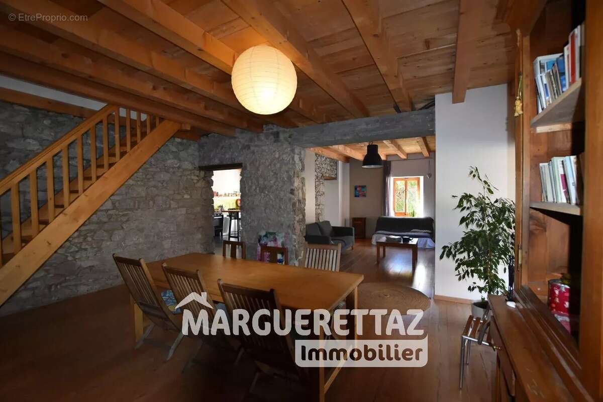 Maison à MEGEVETTE