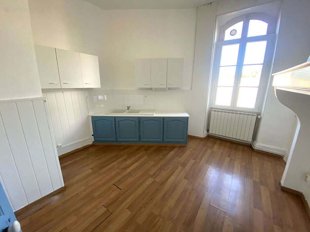 Appartement à VALREAS