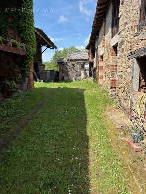 Maison à SAINT-VICTURNIEN