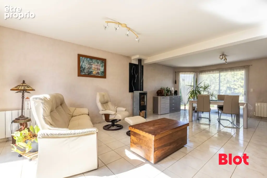 Maison 6 pièces 125 m² à vendre à Chateaubourg (35220) - photo 3