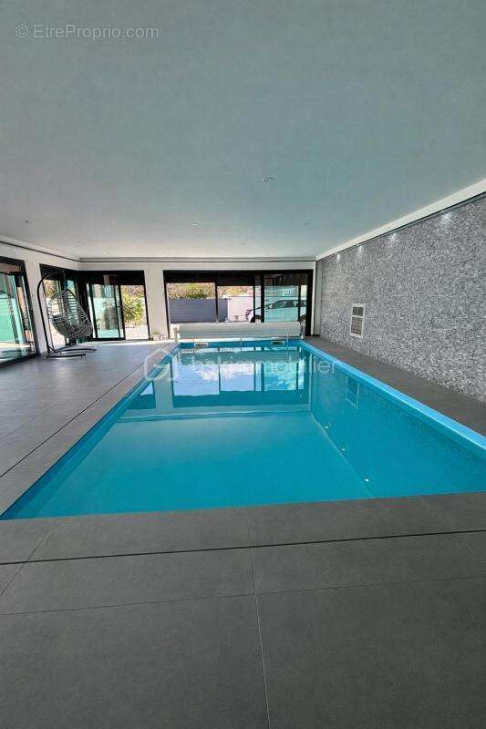 Maison de 227m² - photo 3