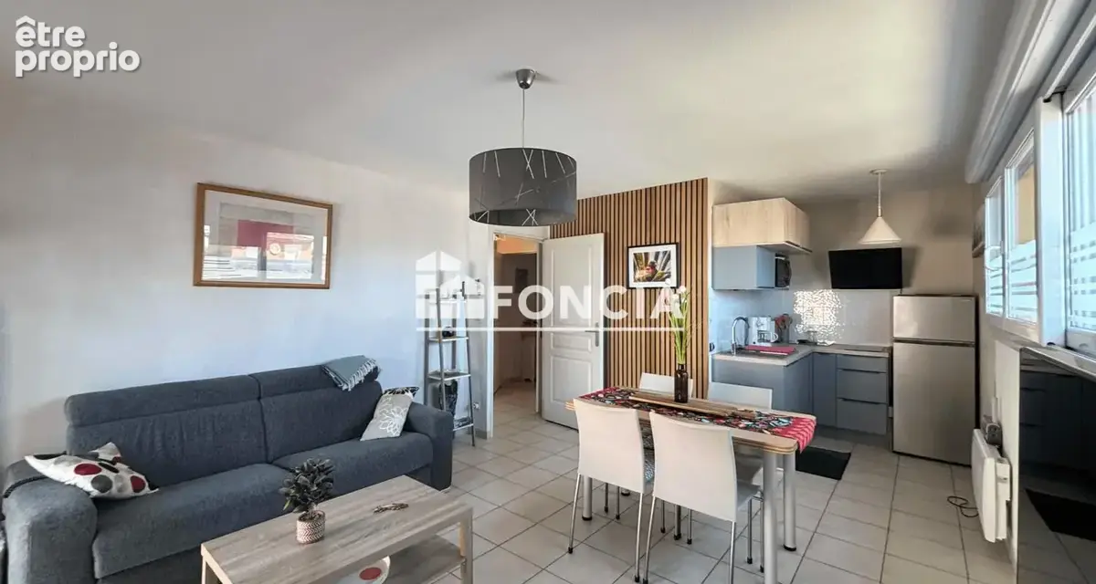 FRONTIGNAN T2 TERRASSE, 2 parkings privés- Piscine - photo 3