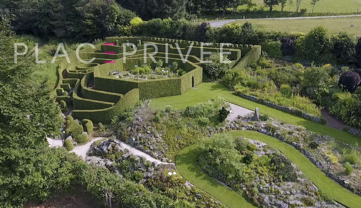 Jardin d'exception avec chalets - photo 5