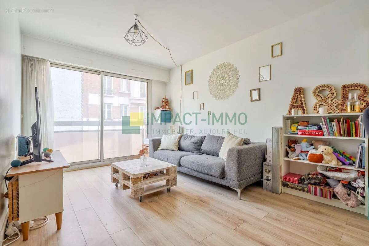 Appartement à CLICHY