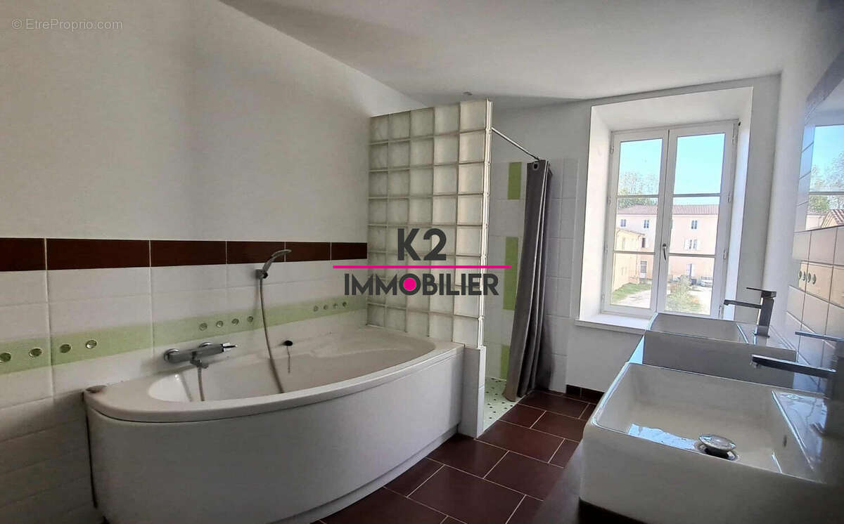Appartement à MONTBOUCHER-SUR-JABRON