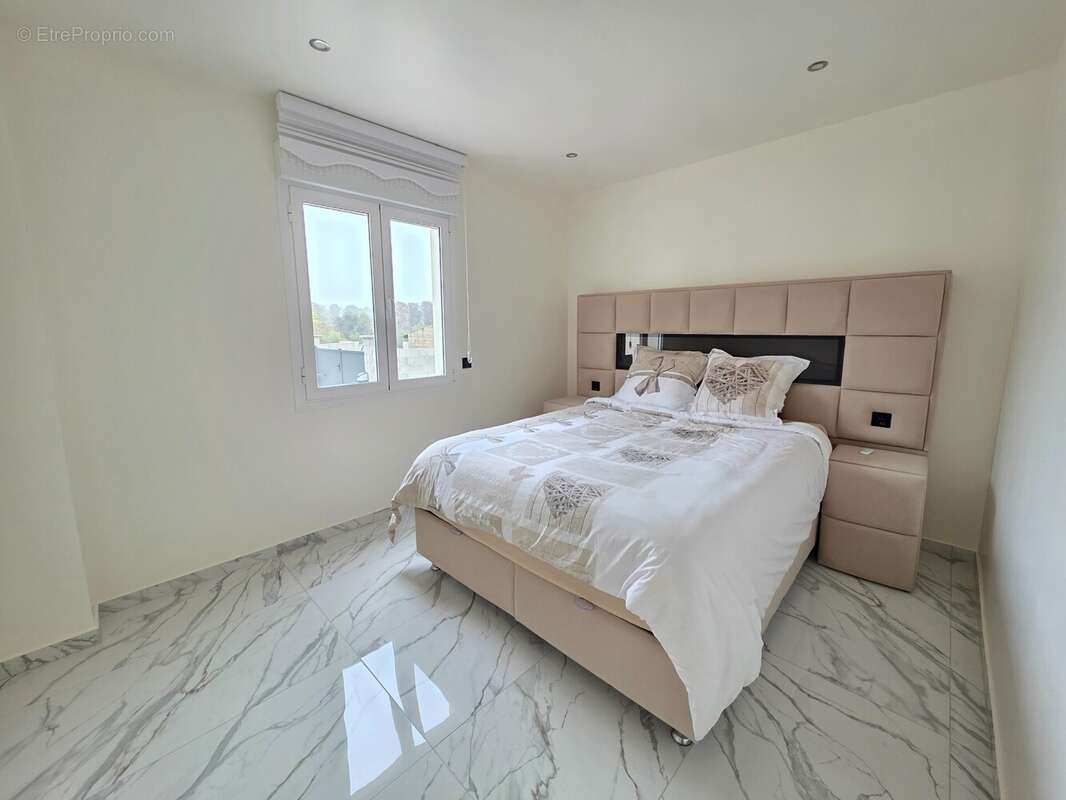 Maison à SAINT-ETIENNE-EN-BRESSE