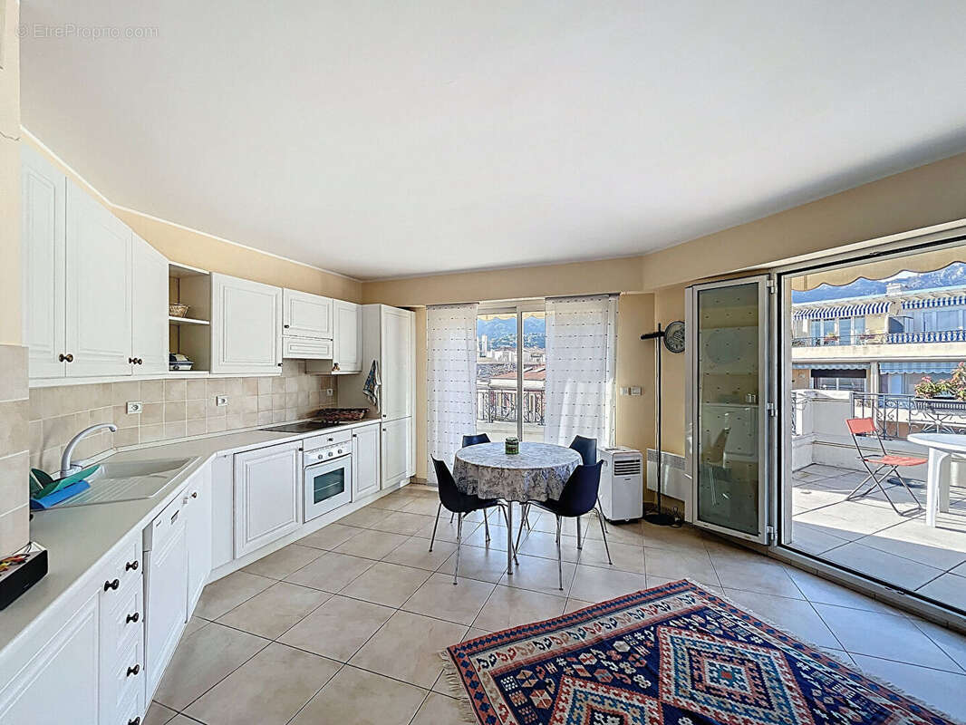 Appartement à MENTON