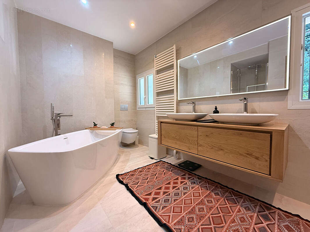 Maison à LA COLLE-SUR-LOUP